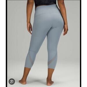 Lululemon Wunder Under High-Rise 23” Scalloped, Chambray Luxtreme, EUC, Size 8